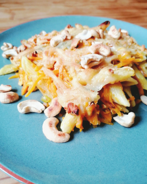 Soulfood aus dem Ofen: Kürbis-Curry-Pasta mit Tempeh